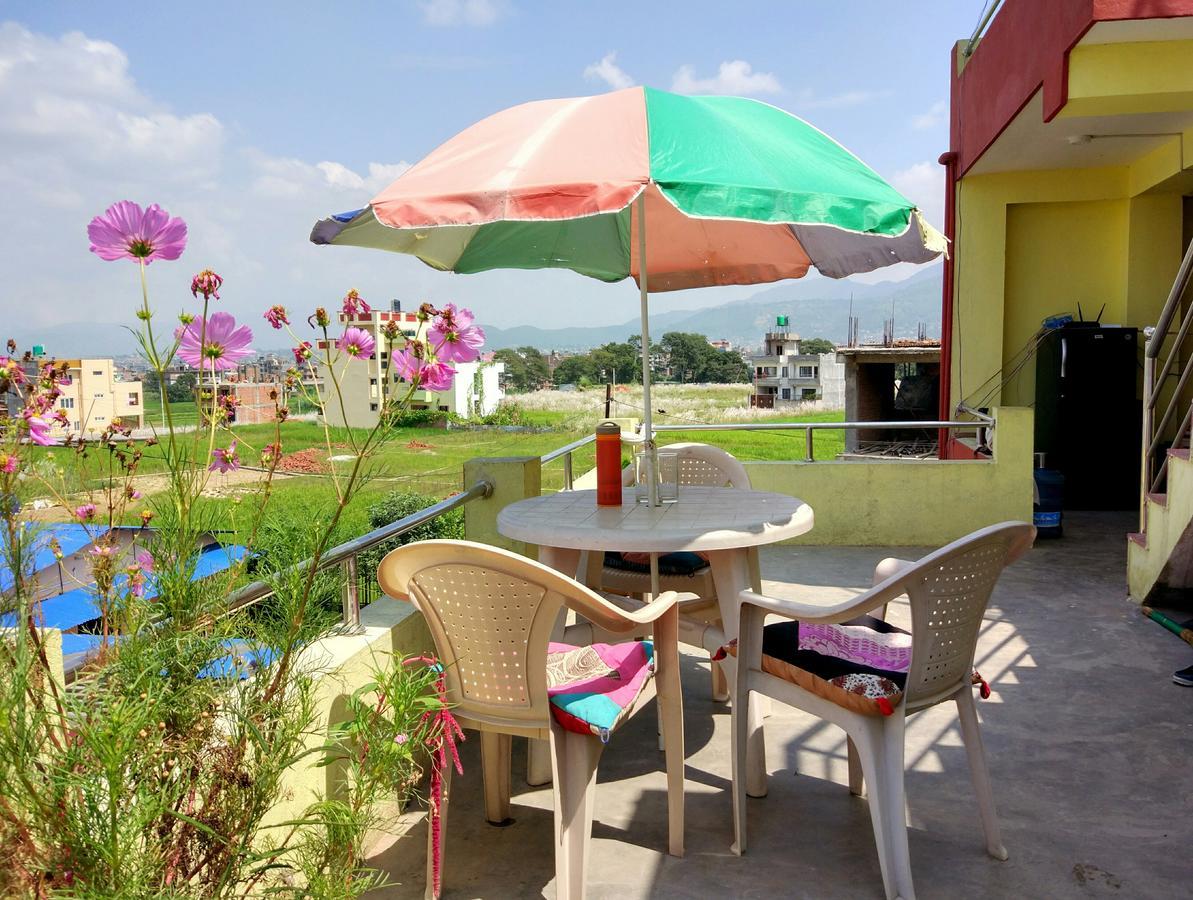 Everest Home Stay Apartment Lalitpur Екстер'єр фото