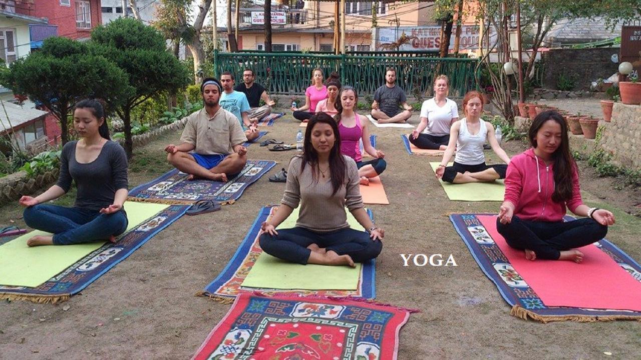 Everest Home Stay Apartment Lalitpur Екстер'єр фото